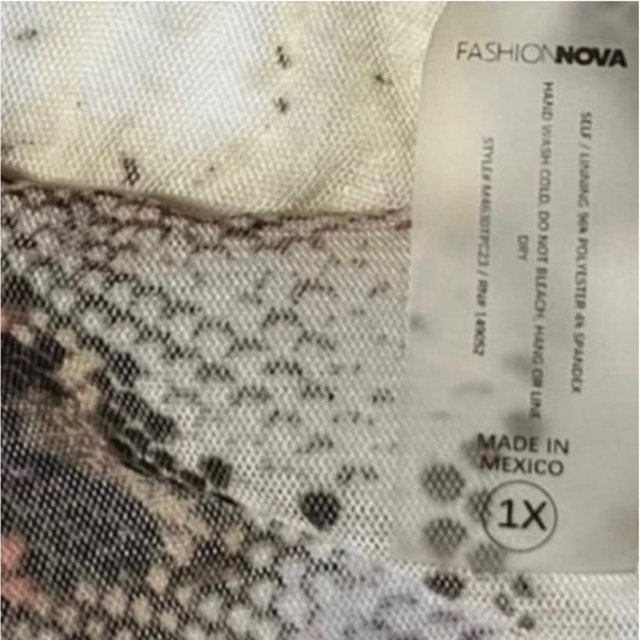 (NEW) FASHION NOVA SWIMSUIT BUNDLE (3) - SIZE LARGE (RUNS SMALL) - Picture 7 of 7